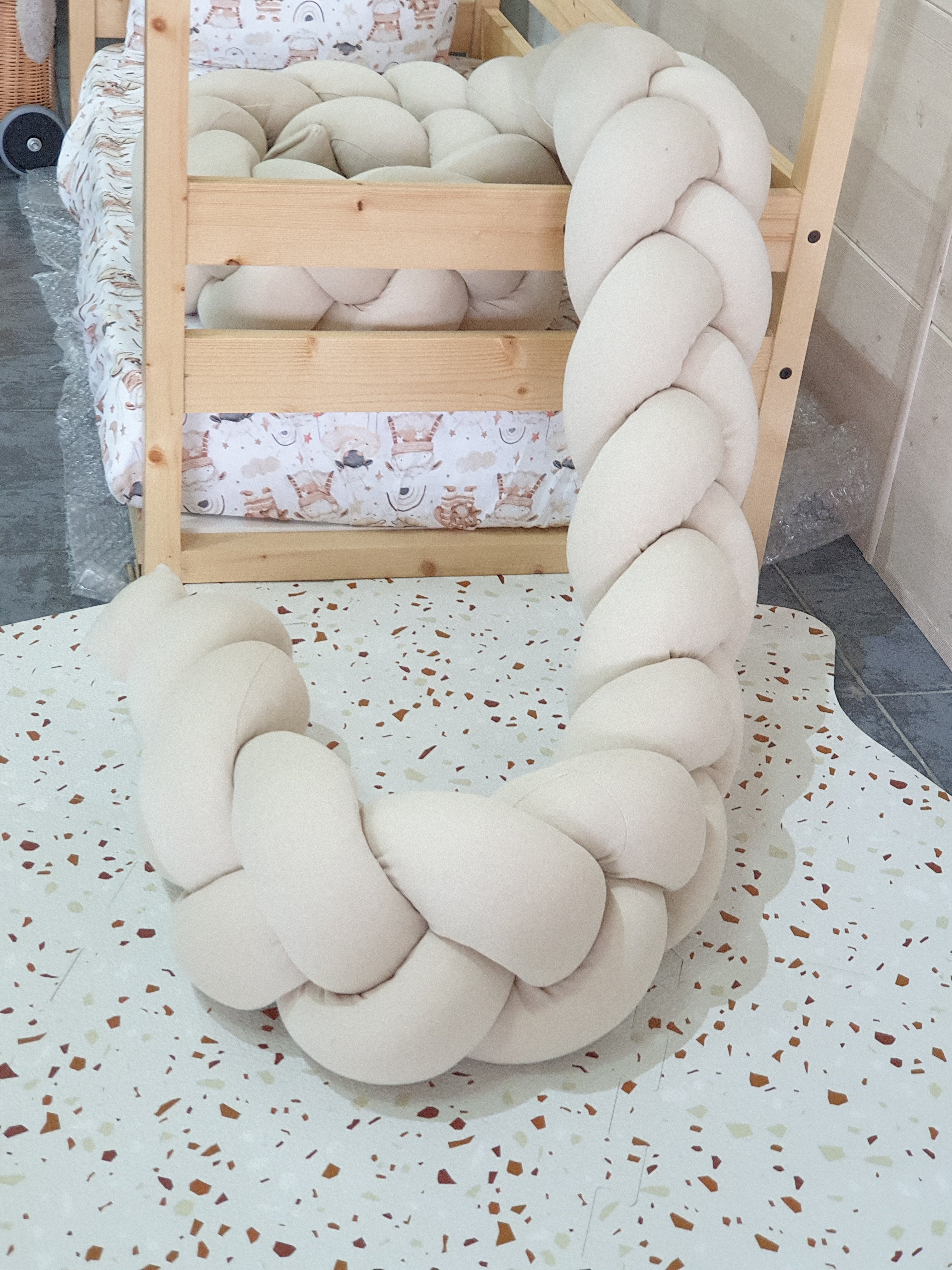 Premium Braided Crib