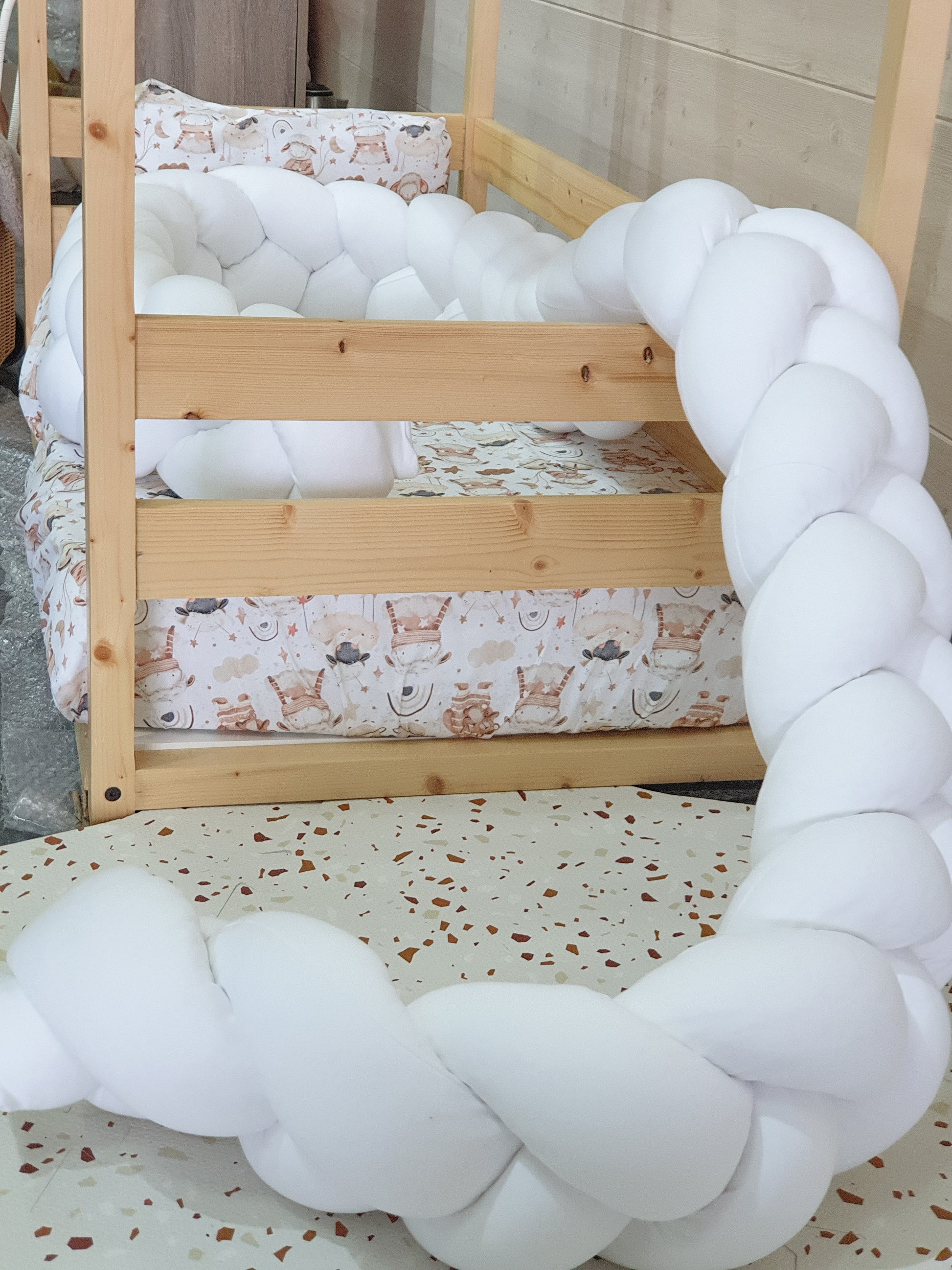 Premium Braided Crib