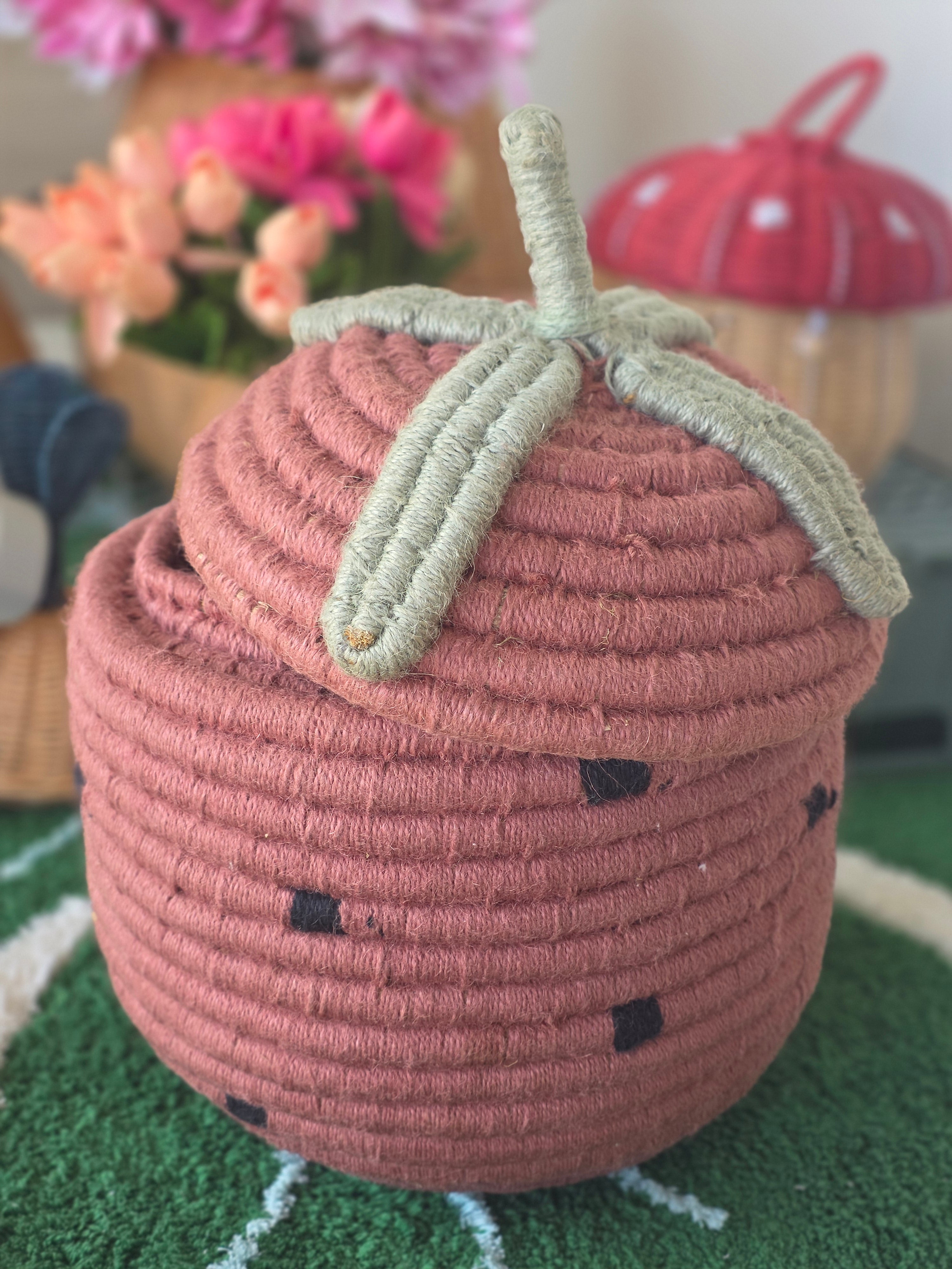 Strawberry basket