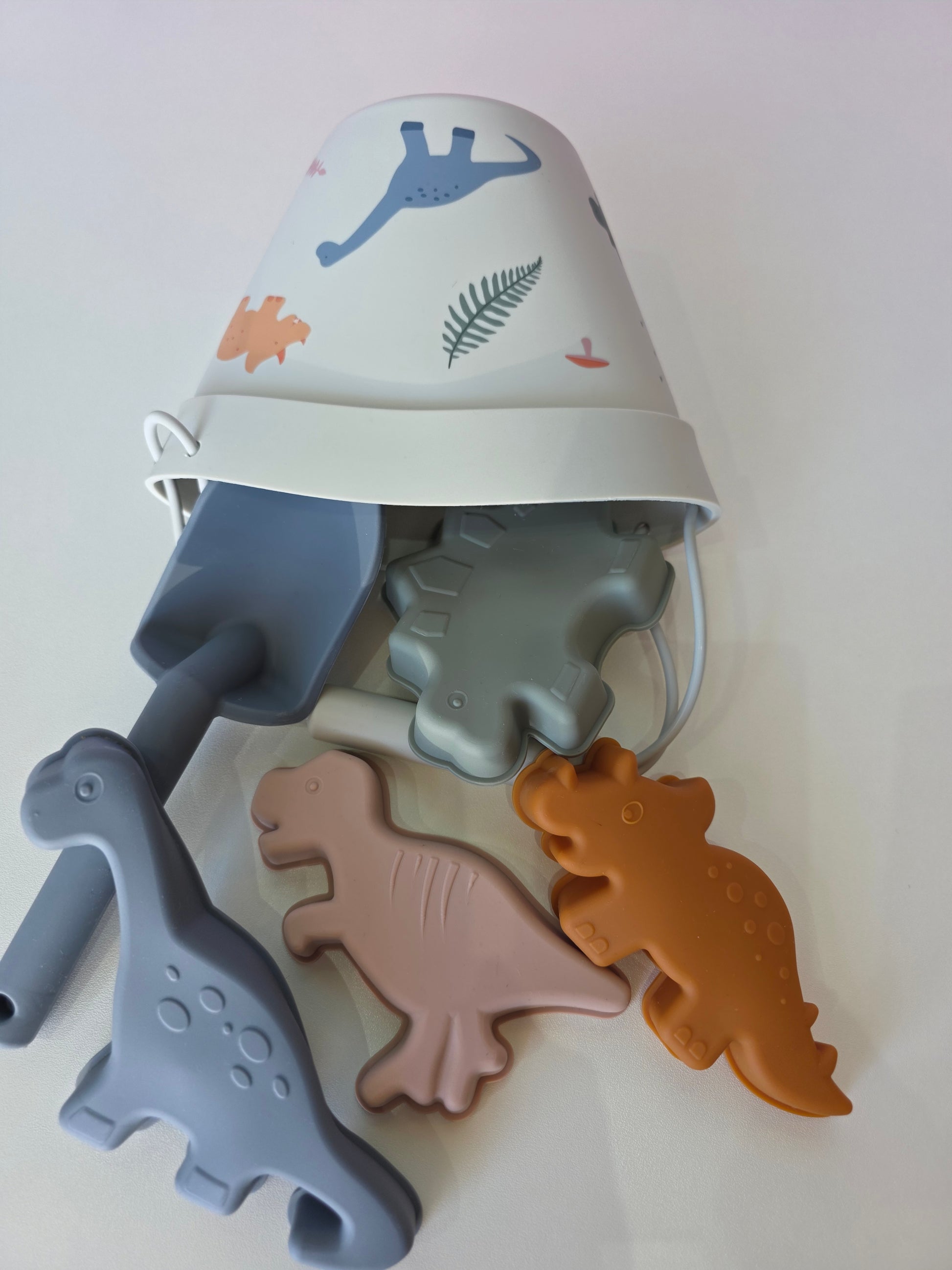 Dino Silicone Bucket