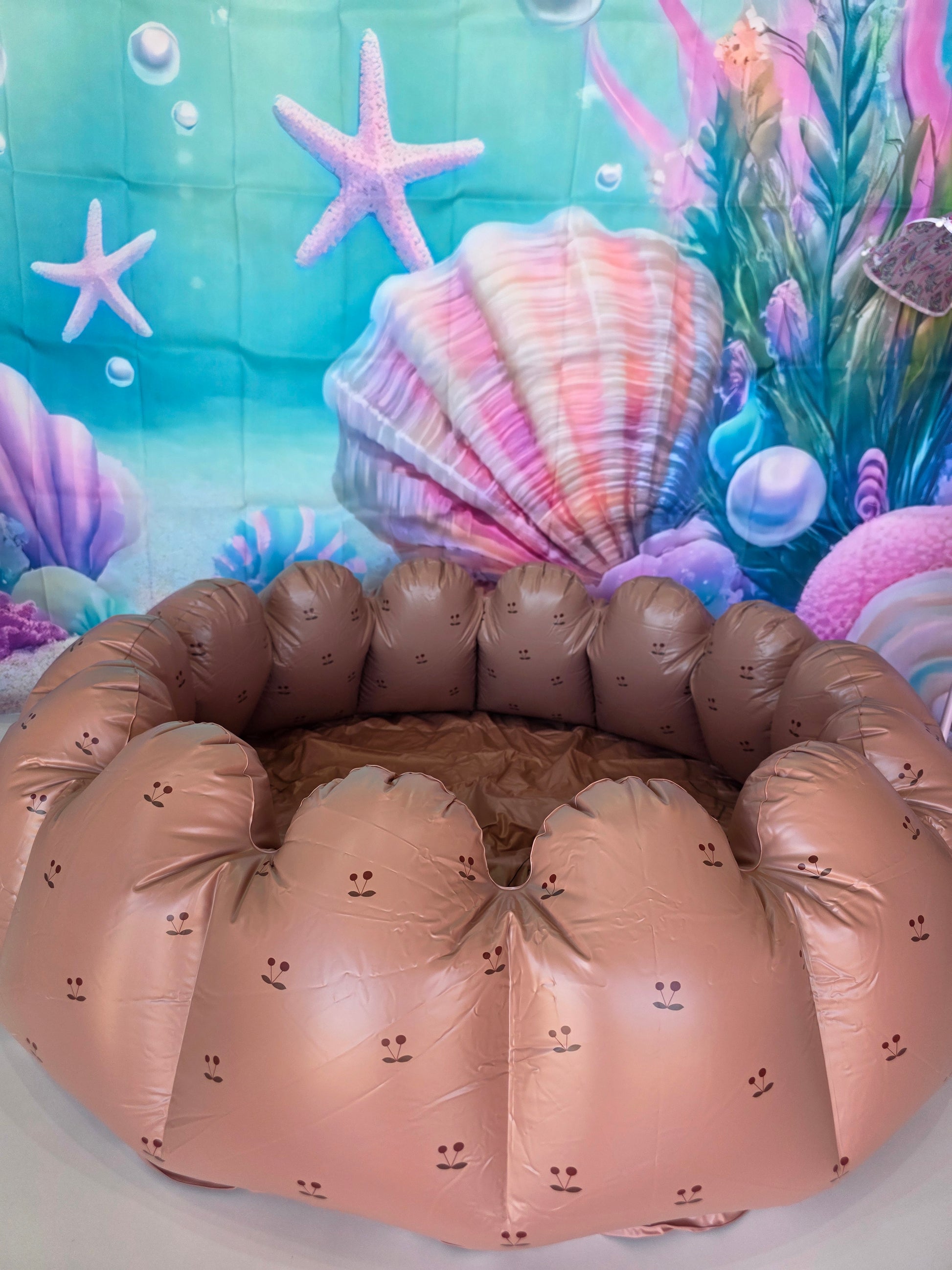 Cherry pool