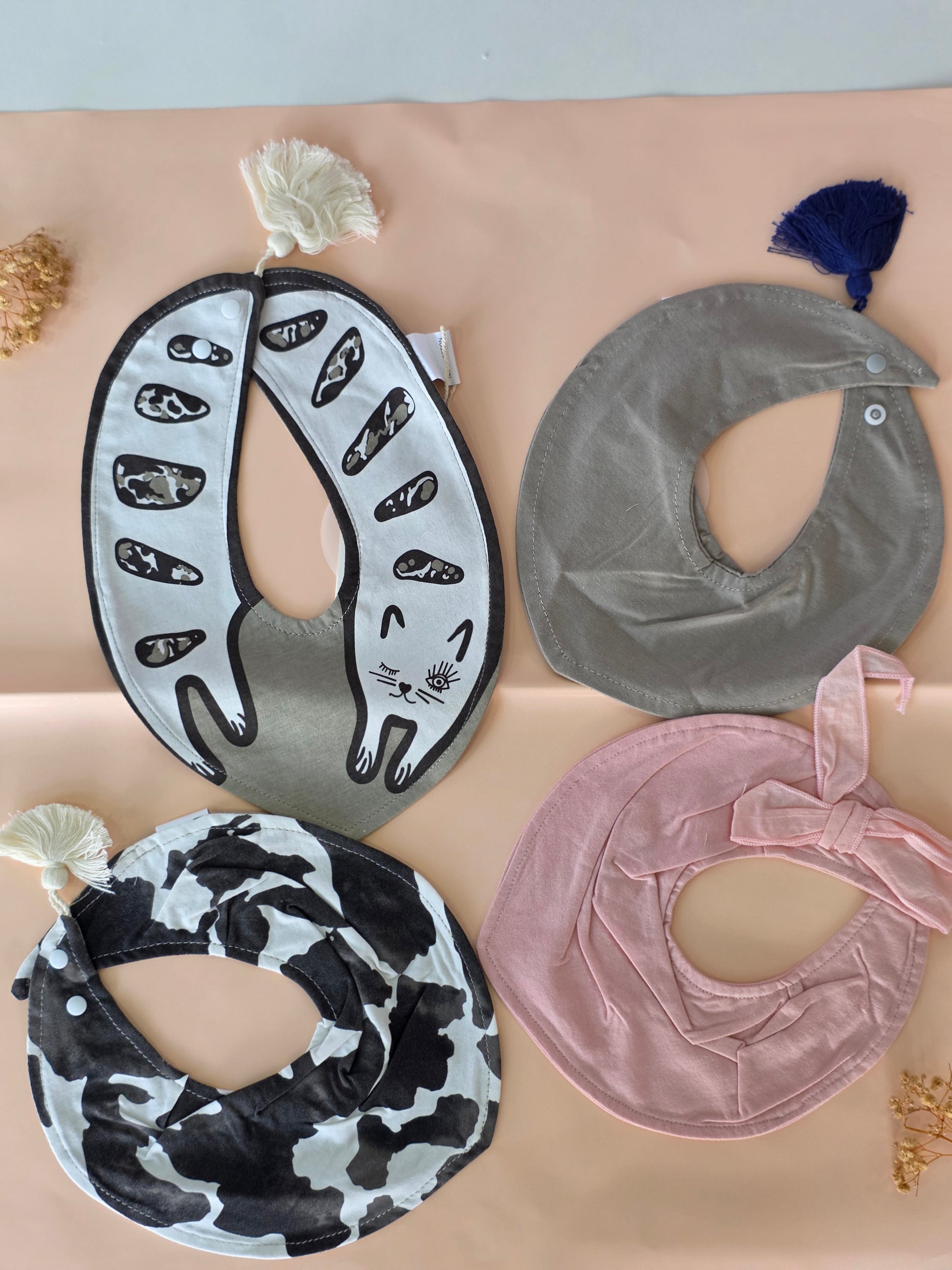 Kitty Bib