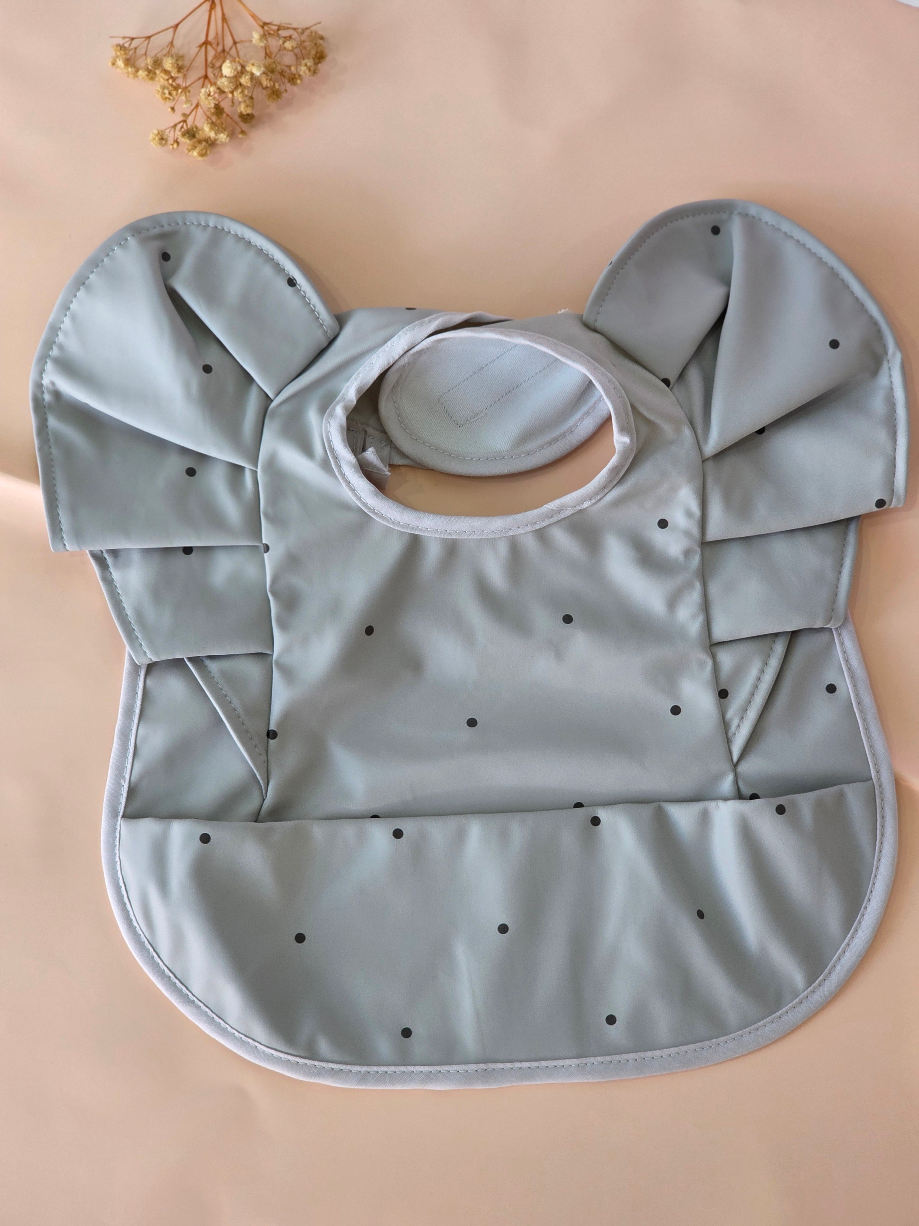 Dotted Bib