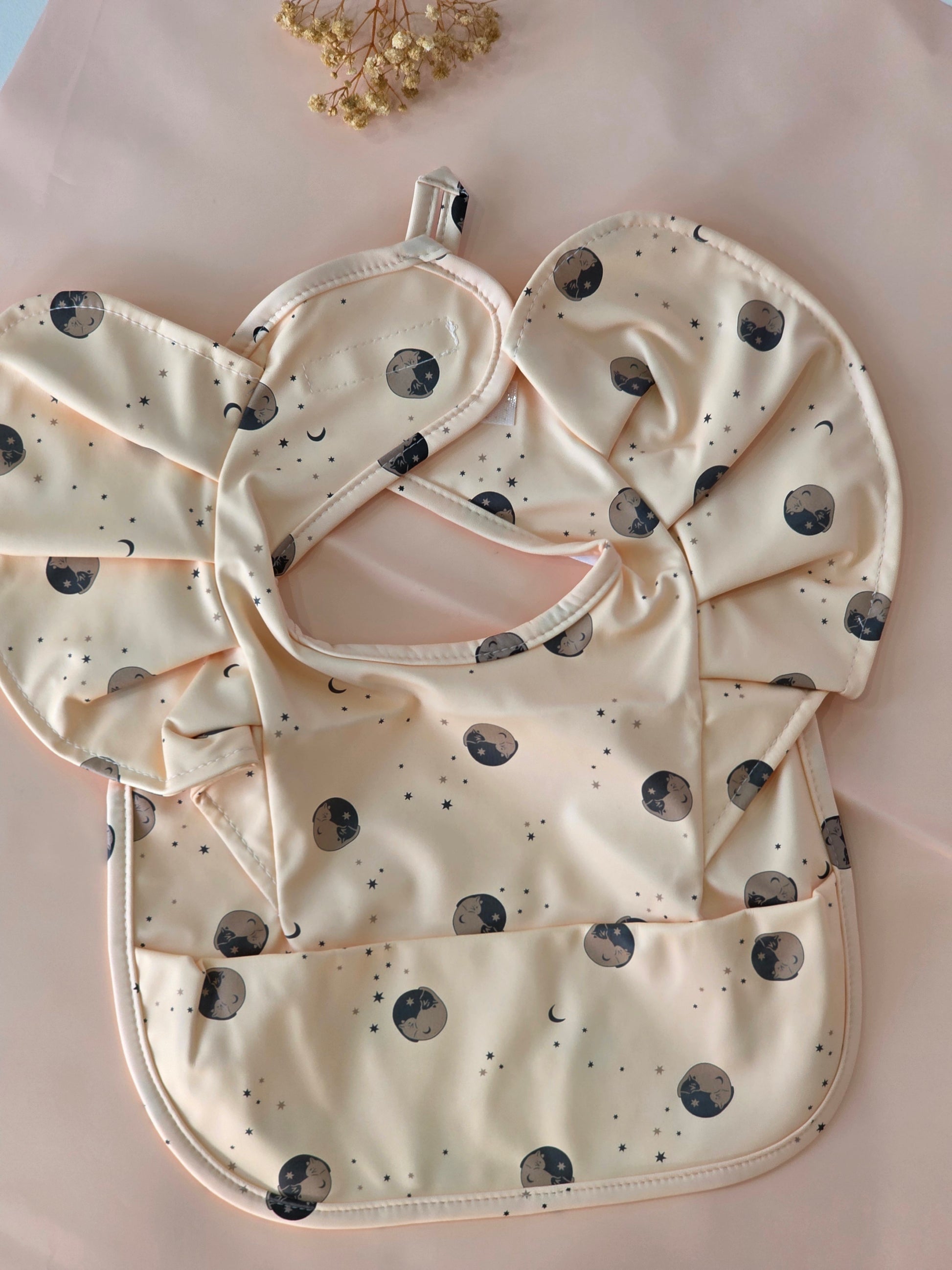 Moon Bib