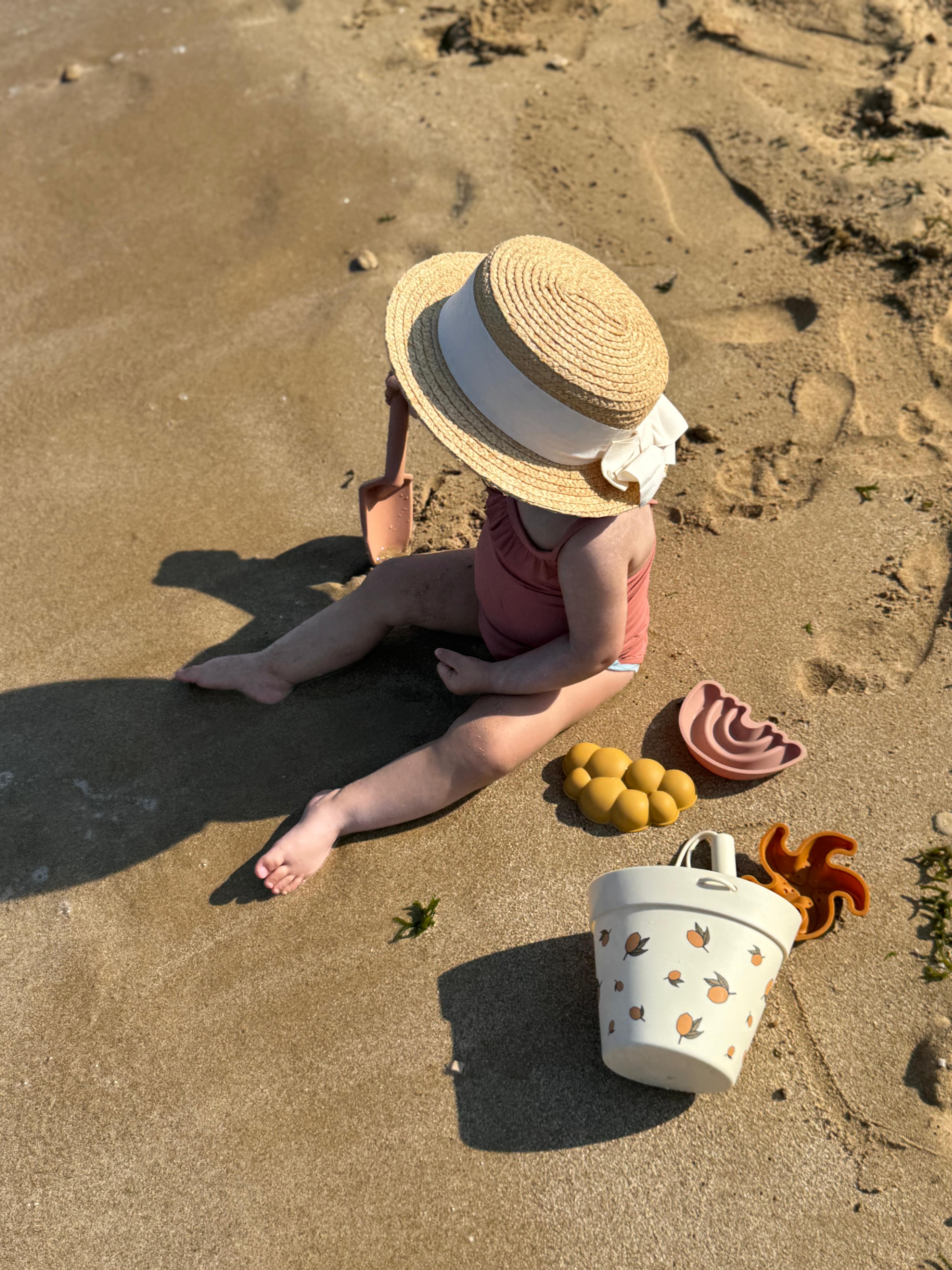 Lemon Silicone Bucket
